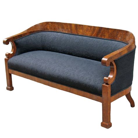 couch biedermeier